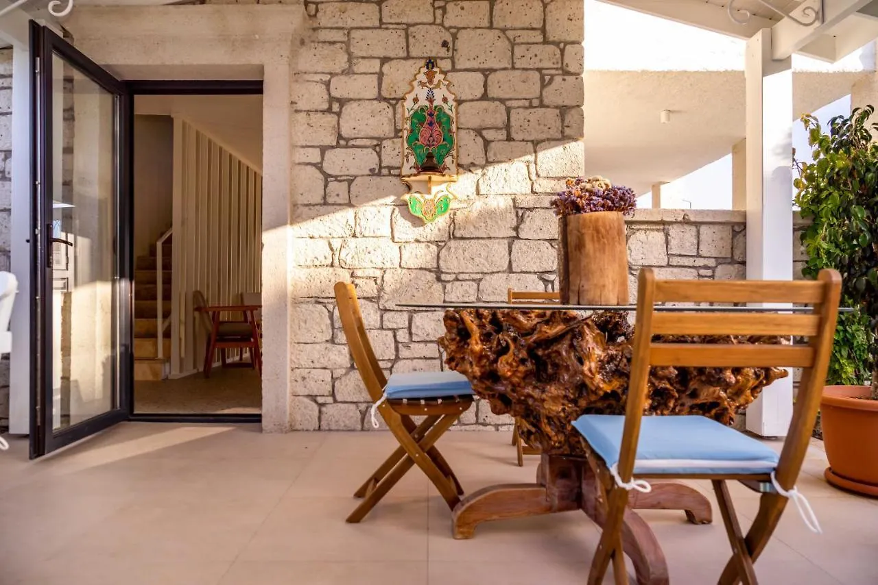 Cemal Alacati Butik Hotel